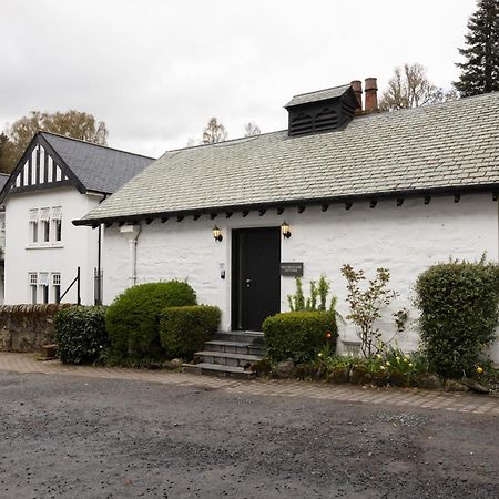 Pine Trees Hotel Питлохри Екстериор снимка