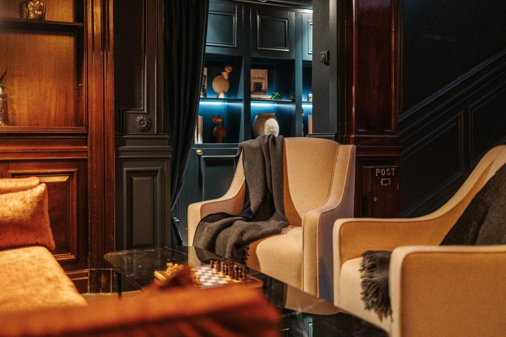 Pine Trees Hotel Питлохри Екстериор снимка